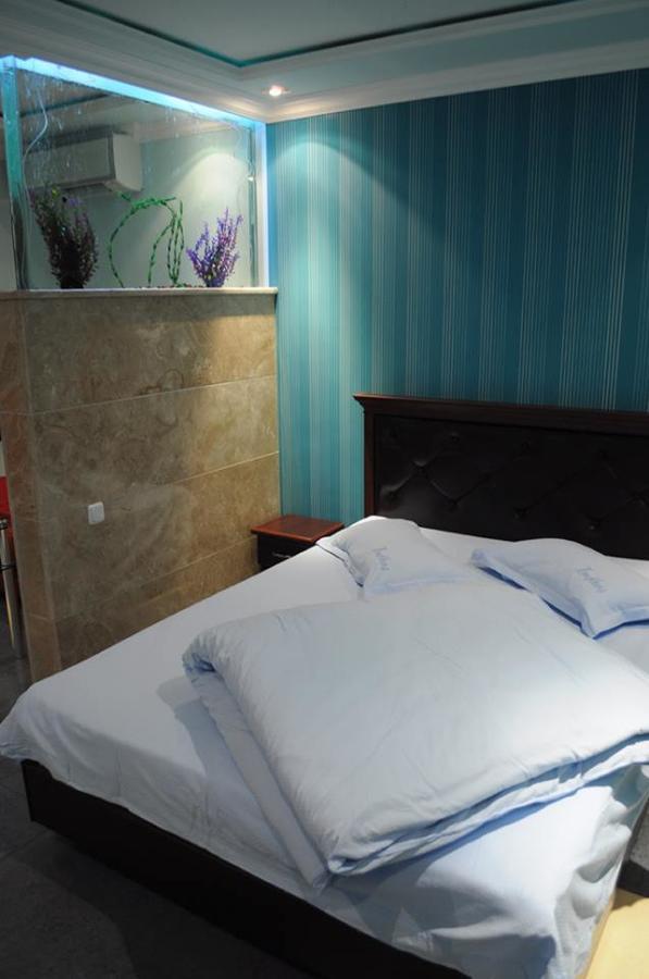 Hotel Apollon Ереван Экстерьер фото